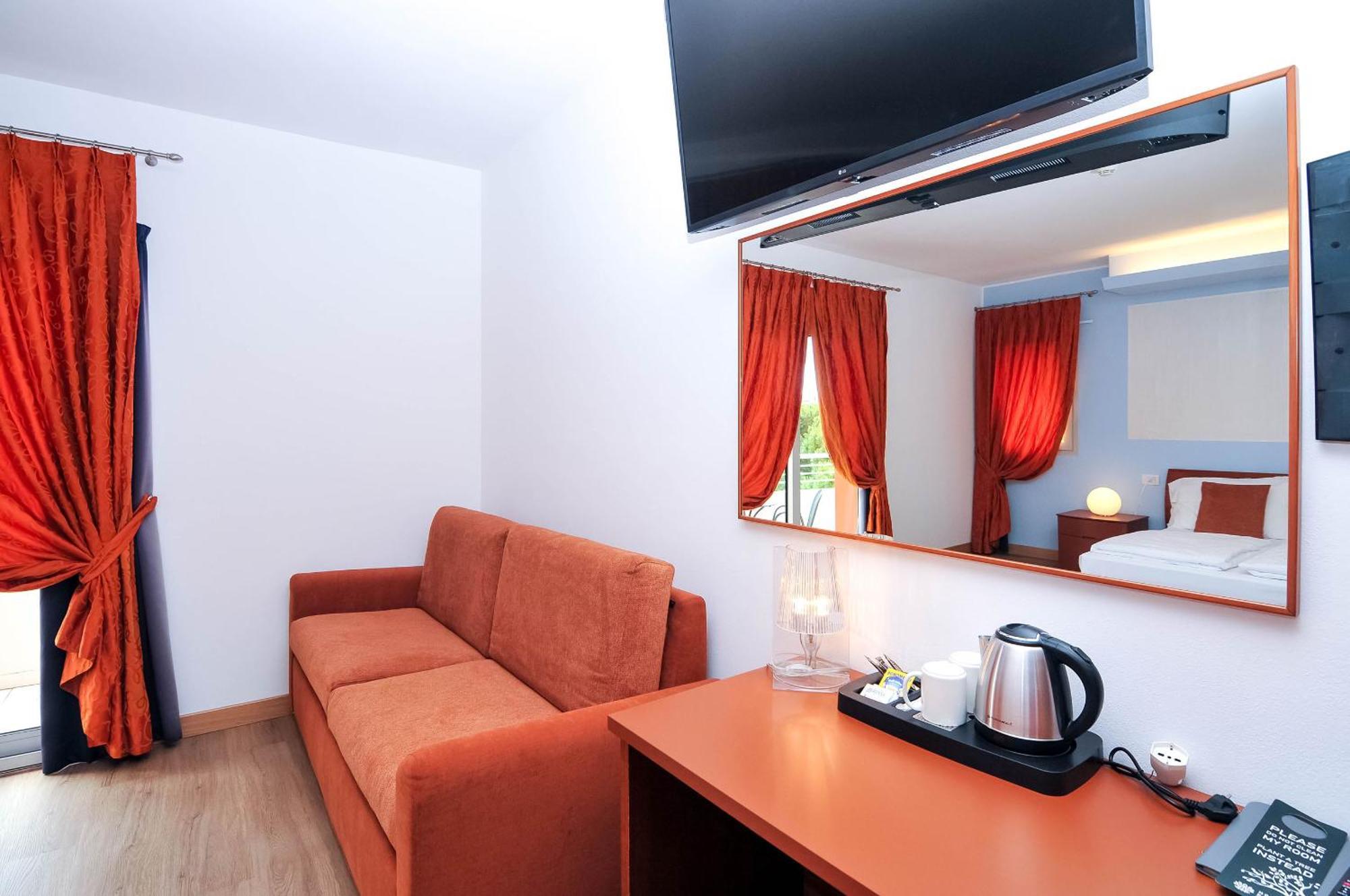 Eco Hotel Cleofe Caorle Eksteriør bilde